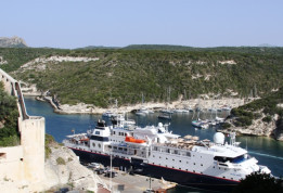 La Belle des Océan à Bonifacio  © T. Michel