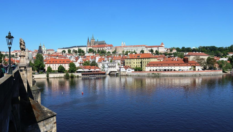 Pont St-Charles et château de Prague © T. Michel