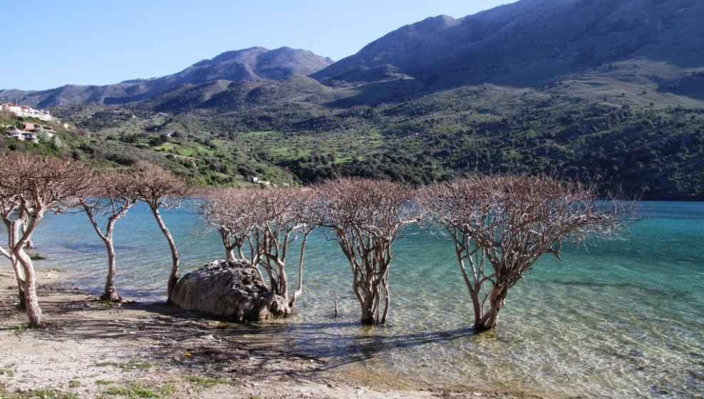 Lac de Kournas © T. Michel