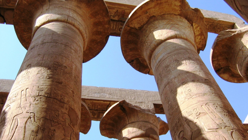Colonnes de Karnak  © T. Michel
