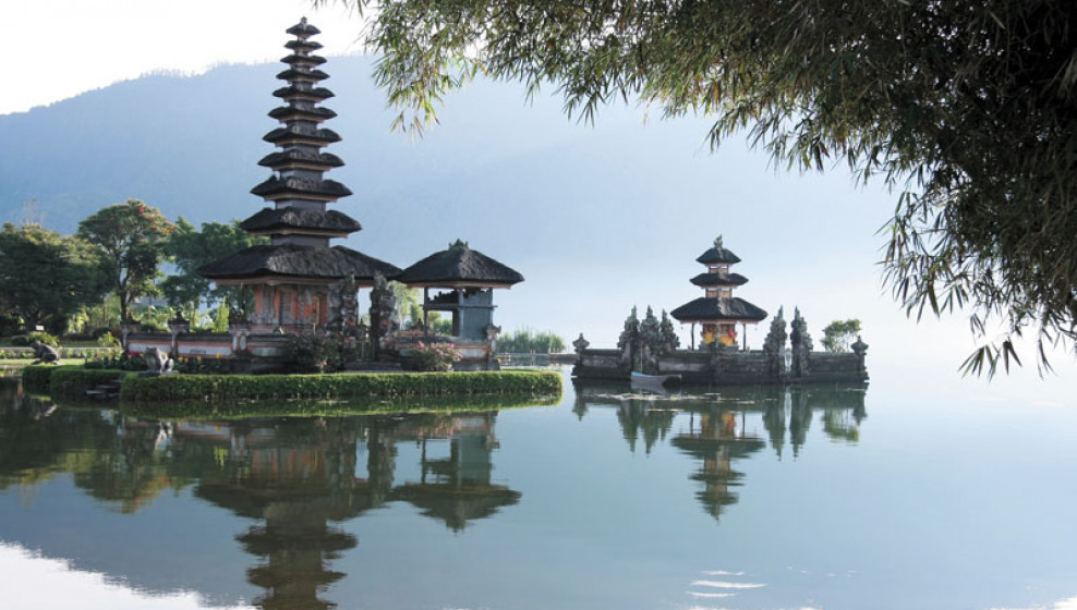 Balinais lac Bratan temple de l'aube, Bali, Indonésie
