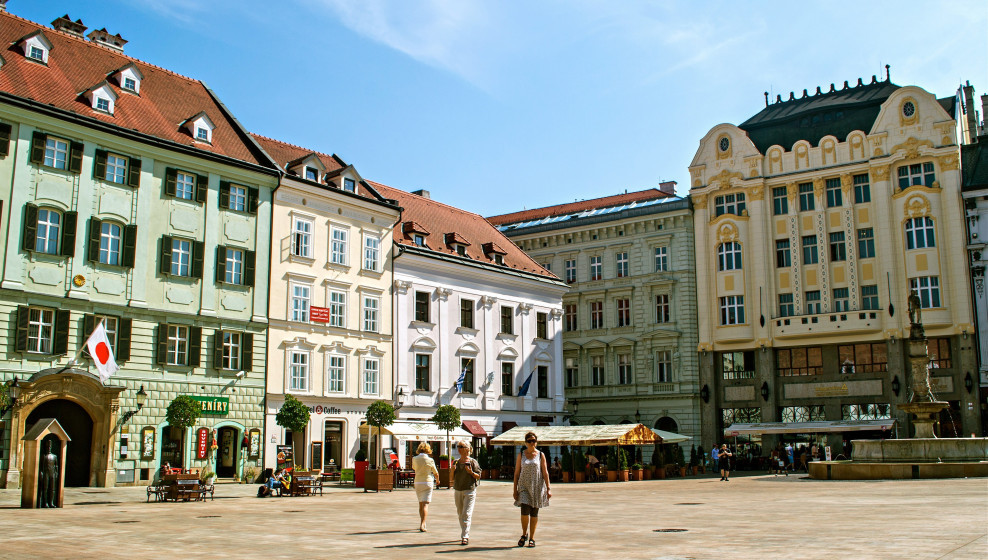 Hôtel de ville à Bratislava © CroisiEurope